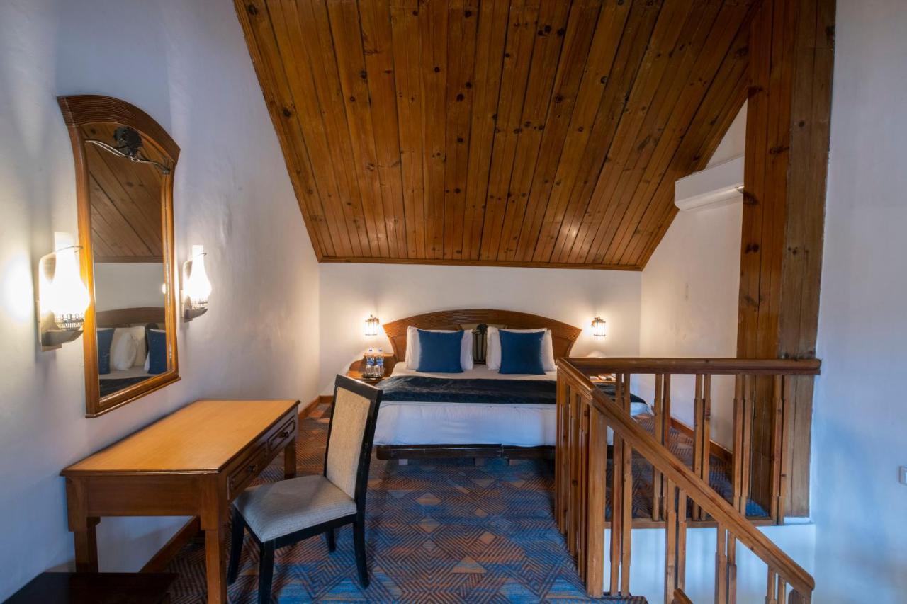 Mastiff Grand Manali Resort Exterior photo
